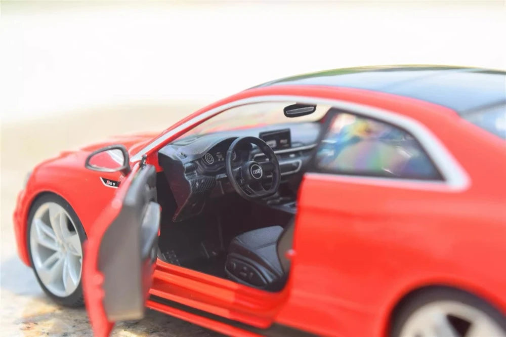 [Bburago] 1:24 Audi 2018 RS5 rood modelauto Die-Cast