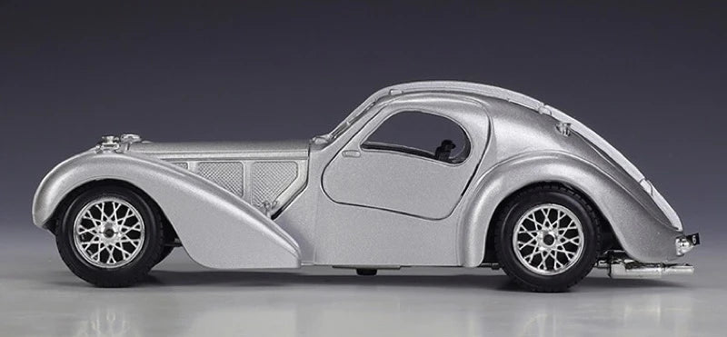 [Bburago] 1:24 Bugatti 1936 Type 57SC Atlantic Silver Model Car Die-Cast