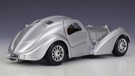 [Bburago] 1:24 Bugatti 1936 Type 57SC Atlantic Silver Model Car Die-Cast