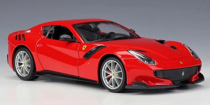 [Bburago] 1:24 Ferrari 2015 F12 TDF punainen pienoismalli Die-Cast