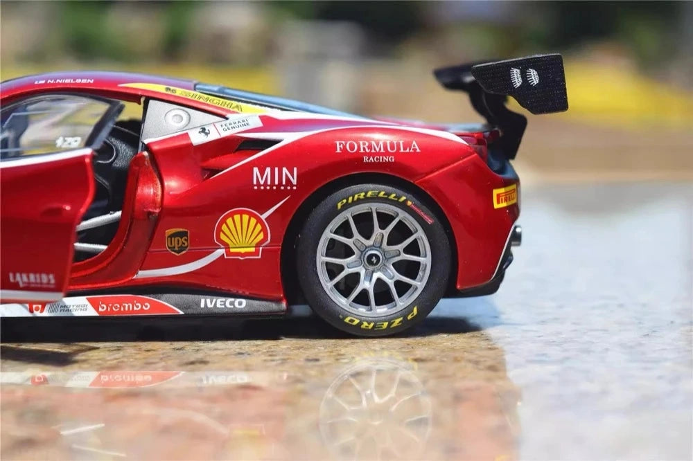 [Bburago] 1:24 Ferrari 2017 488 Challenge #11 Formula Racing Model Car Die-Cast