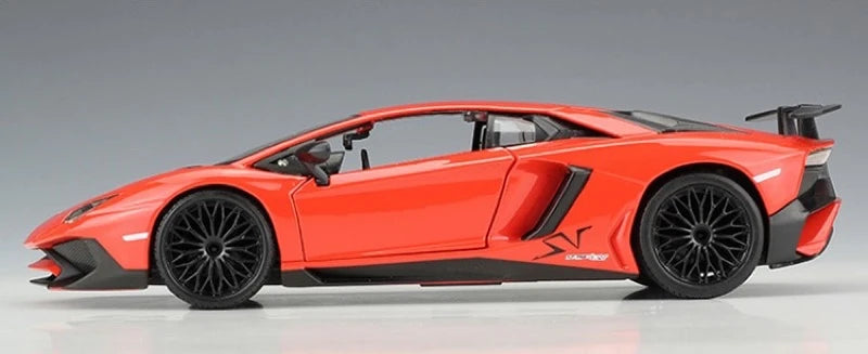 [Bburago] 1:24 Lamborghini 2016 Aventador LP750-4 SV Red Model Car Die-Cast