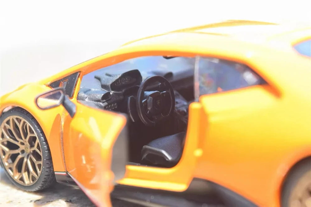[Bburago] 1:24 Lamborghini 2017 Huracan Performante Orange Model Car Die-Cast