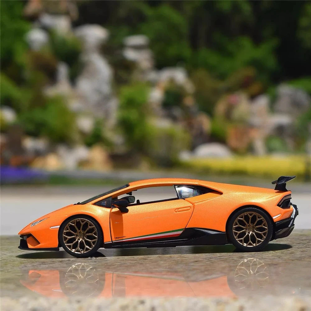 [Bburago] 1:24 Lamborghini 2017 Huracan Performante Orange Model Car Die-Cast
