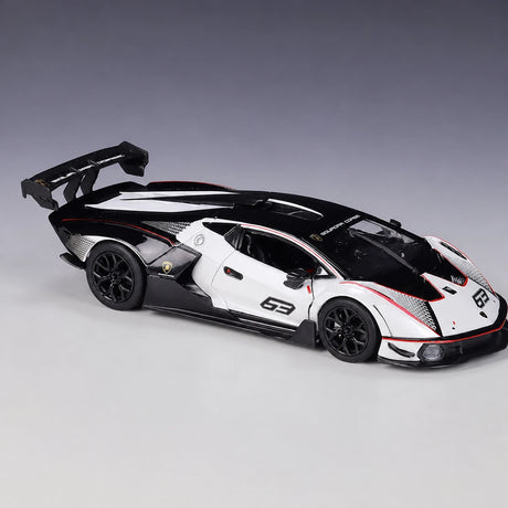 Bburago Lamborghini 2020 Essenza SCV12 White 1:24 – model wyświetlaczy odlewany z metalu