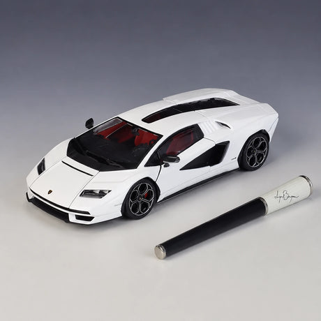 Bburago Lamborghini 2022 Countach LPI800-4 White 1:24 – model wyświetlacza odlewany z odlewu