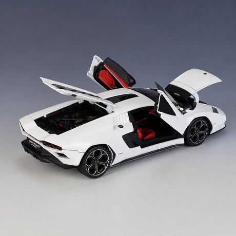Bburago Lamborghini 2022 Countach LPI800-4 White 1:24 – model wyświetlacza odlewany z odlewu