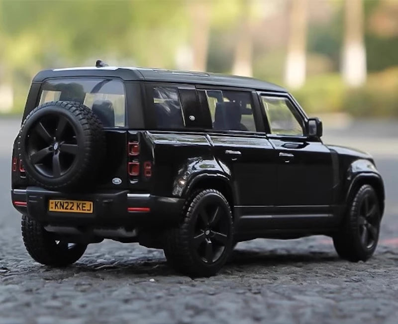 [Bburago] 1:24 Land Rover 2022 Defender 110 noir voiture miniature Die-Cast