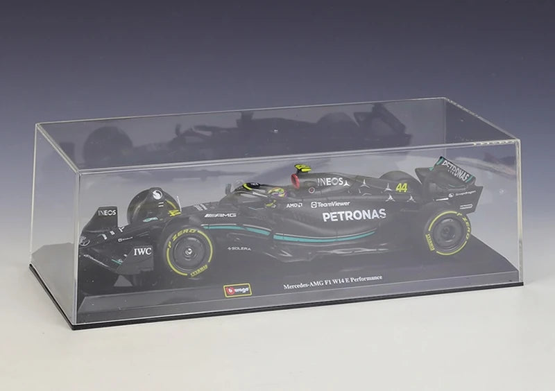1:24 Mercedes-AMG 2023 W14 E Performance #44 Lewis Hamilton F1 model car by Bburago - view 2