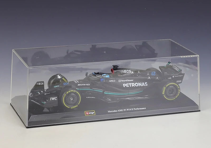 1:24 Mercedes-AMG 2023 W14 E Performance #63 George Russell F1 model car by Bburago - view 2