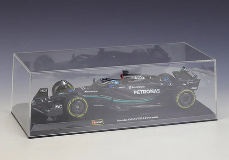 1:24 Mercedes-AMG 2023 W14 E Performance #63 George Russell F1 model car by Bburago - view 2