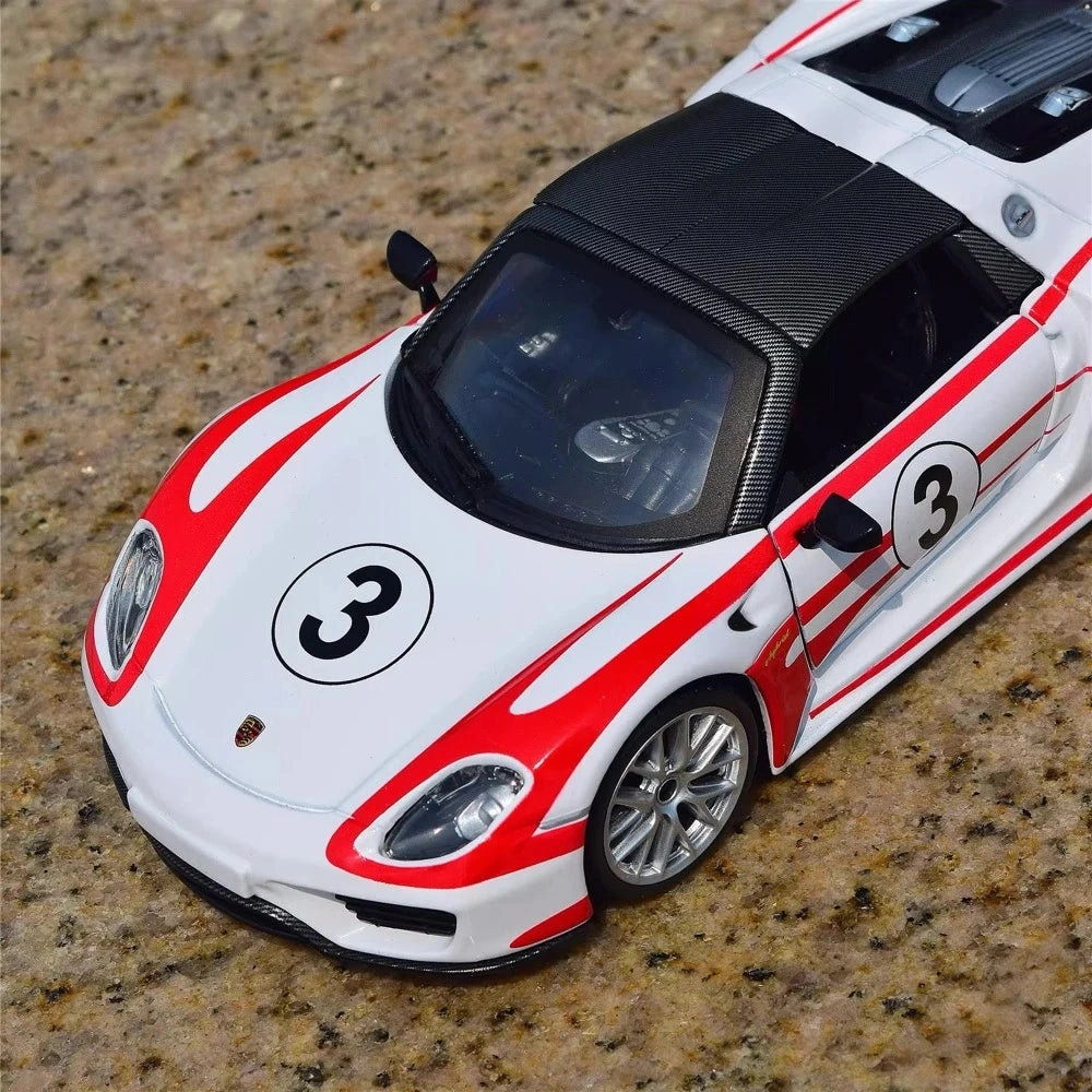 [Bburago] 1:24 Porsche 2013 918 Spyder Weissach Package Model Car Die-Cast