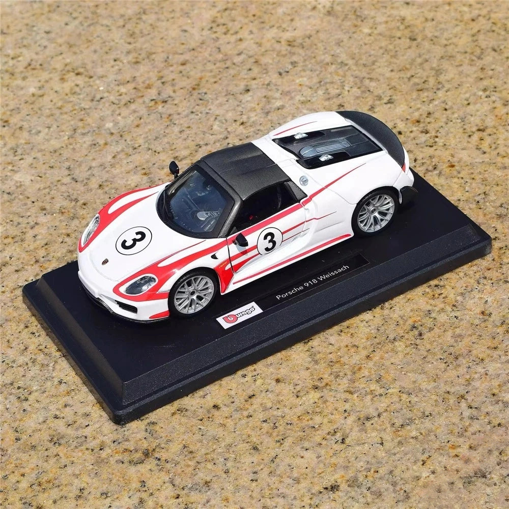 [Bburago] 1:24 Porsche 2013 918 Spyder Weissach Förpackning modellbil Die-Cast