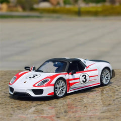 [Bburago] 1:24 Porsche 2013 918 Spyder Weissach Package Model Car Die-Cast