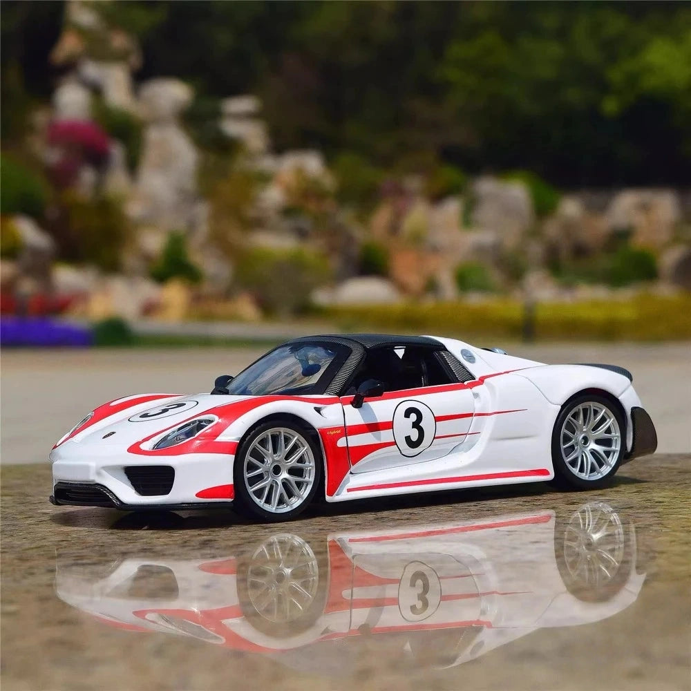 [Bburago] 1:24 Porsche 2013 918 Spyder Weissach Package Model Car Die-Cast