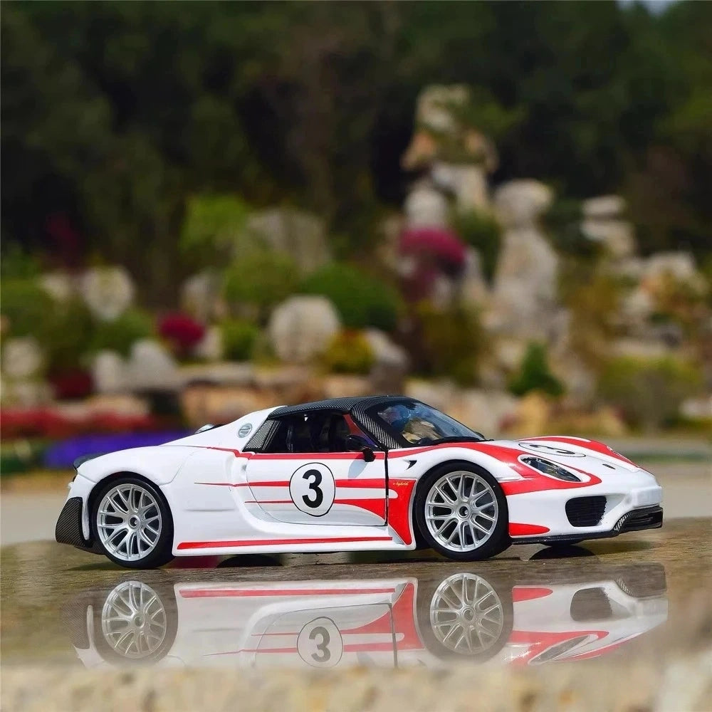 [Bburago] 1:24 Porsche 2013 918 Spyder Weissach Package Model Car Die-Cast