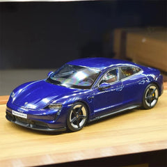 [Bburago] 1:24 Porsche 2019 Taycan Turbo S Blue Model Car Die-Cast