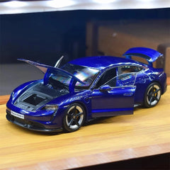 [Bburago] 1:24 Porsche 2019 Taycan Turbo S Blue Model Car Die-Cast