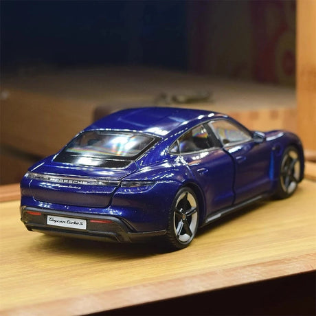 [Bburago] 1:24 Porsche 2019 Taycan Turbo S sininen pienoismalli Die-Cast