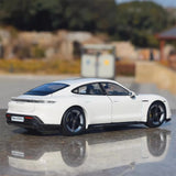 [Bburago] 1:24 Porsche 2019 Taycan Turbo S White Model Car Die-Cast