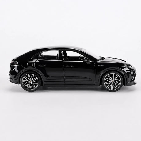 Bburago Porsche 2024 Macan Turbo preto 1:24 – modelo de exposição em metal fundido