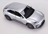 [Bburago] 1:24 Porsche 2024 Macan Turbo argent voiture miniature Die-Cast