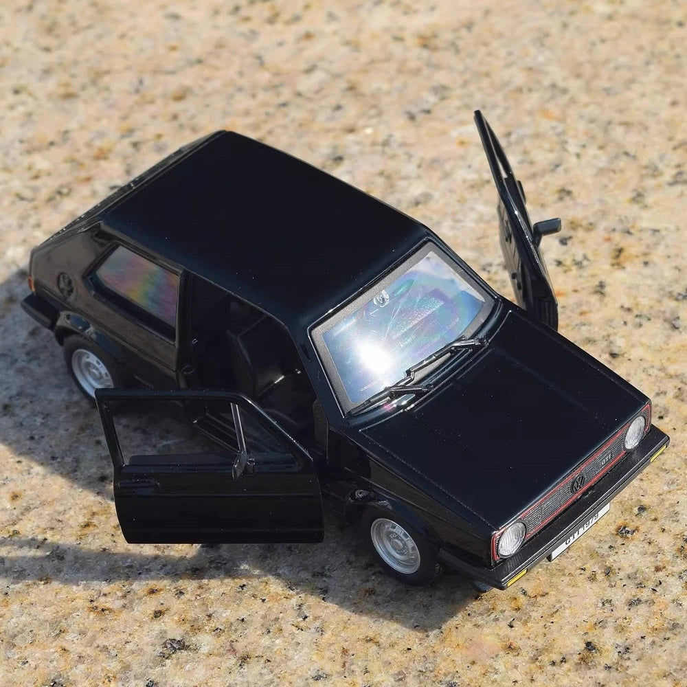 [Bburago] 1:24 Volkswagen 1979 Golf GTI MK1 Black Model Car Die-Cast