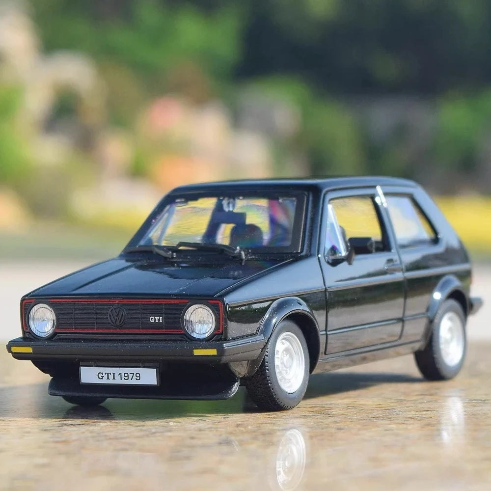 [Bburago] 1:24 Volkswagen 1979 Golf GTI MK1 Black Model Car Die-Cast