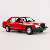 [Bburago] 1:25 Mercedes-Benz 1982 190 E 2.6 W201 Red Model Car Die-Cast
