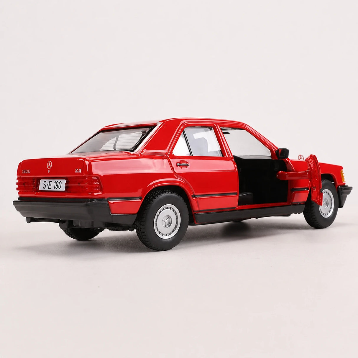 [Bburago] 1:25 Mercedes-Benz 1982 190 E 2.6 W201 Red Model Car Die-Cast
