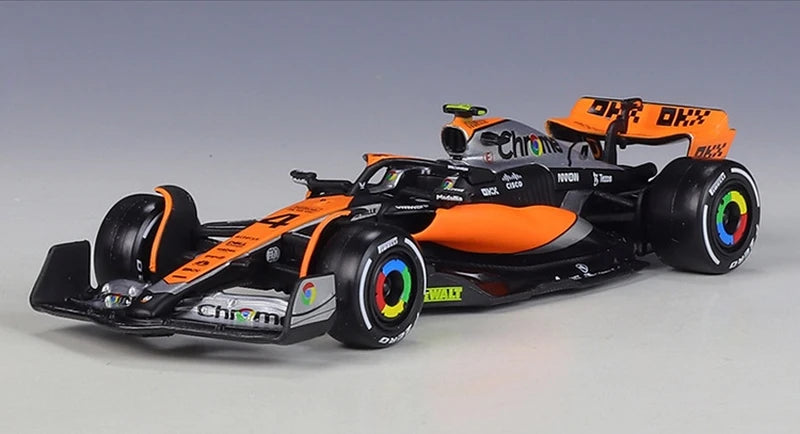 1:43 McLaren 2023 MCL60 #81 Oscar Piastri F1 model car by Bburago - view 2