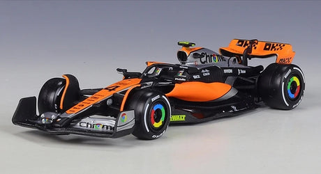 1:43 McLaren 2023 MCL60 #81 Oscar Piastri F1 model car by Bburago - view 2