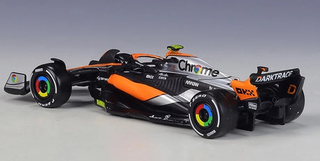 1:43 McLaren 2023 MCL60 #81 Oscar Piastri F1 model car by Bburago - view 4