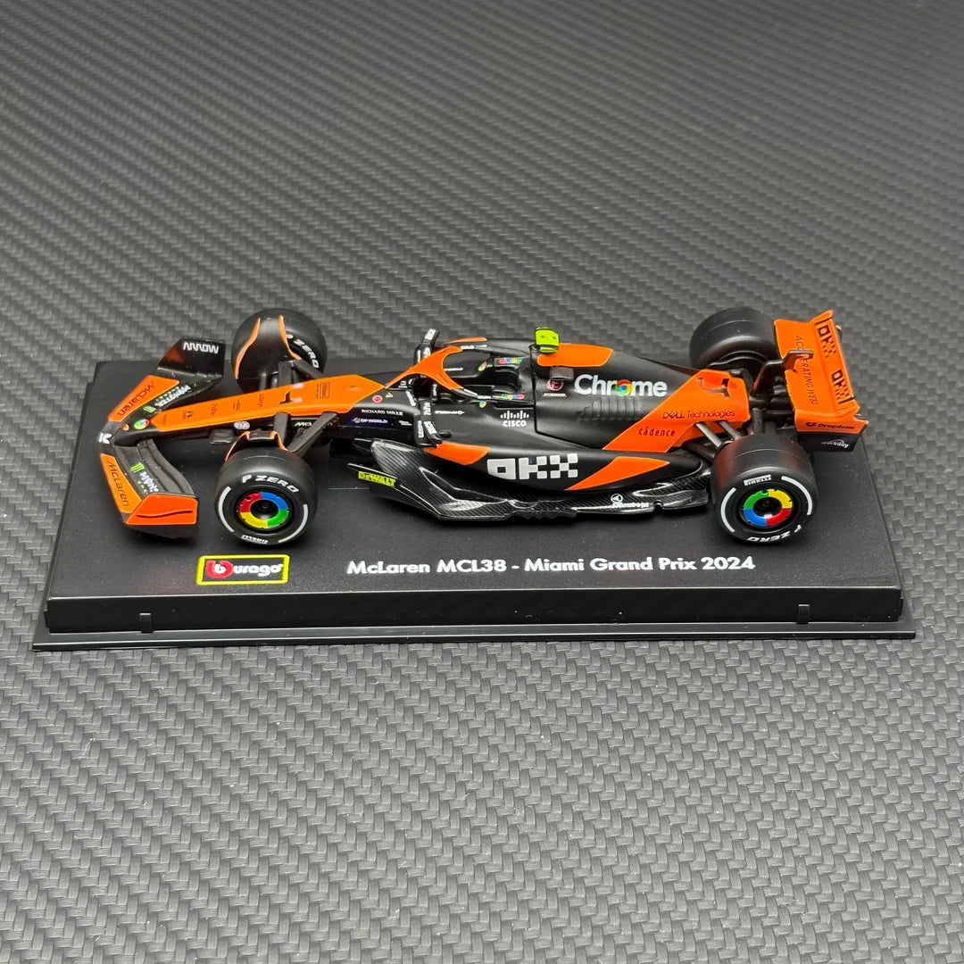 1:43 McLaren 2024 MCL38 #4 Miami GP Winner Lando Norris F1 model car by Bburago - view 3