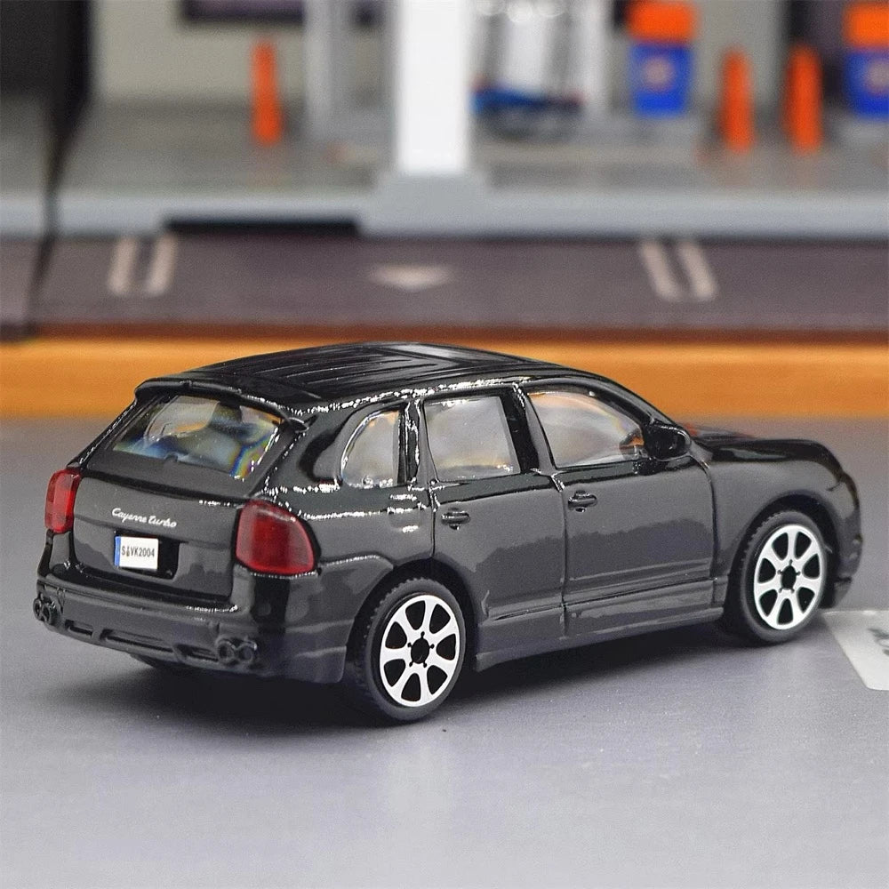 [Bburago] 1:43 Porsche 2002 Cayenne Black Model Car Die-Cast