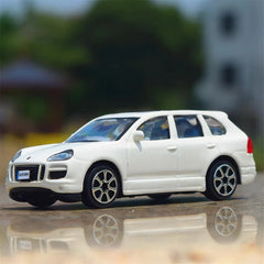 [Bburago] 1:43 Porsche 2002 Cayenne White Model Car Die-Cast