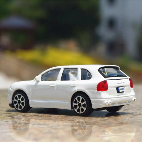 [Bburago] 1:43 Porsche 2002 Cayenne vit modellbil Die-Cast