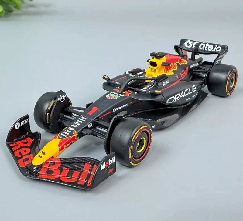 Bburago Red Bull 2025 RB21 #1 Bahrain GP Max Verstappen F1 1:43 diecast displaymodel - aanzicht 1