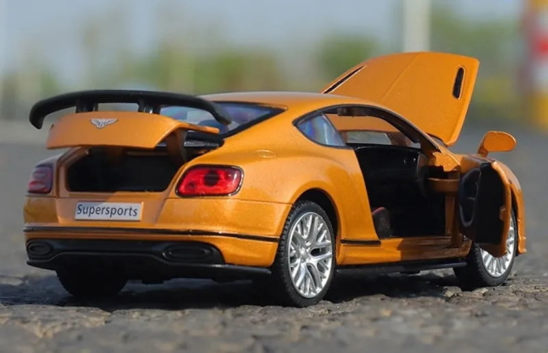 1:32 Bentley 2018 Continental GT3-R Die Cast Model Car