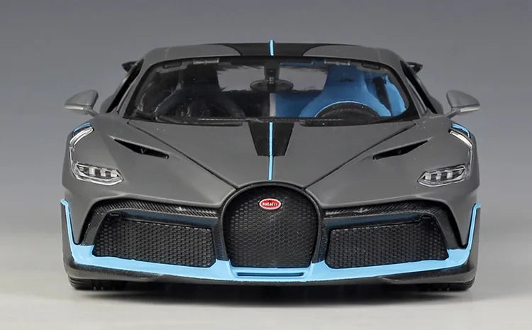 1:18 Bugatti 2019 Divo Die Cast Model Car