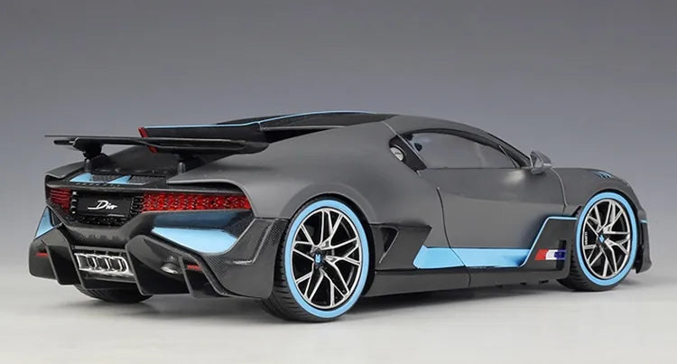 1:18 Bugatti 2019 Divo Die Cast Model Car