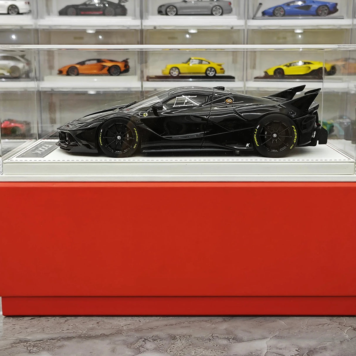 CE Ferrari 2018 FXX K Evo Modified Black 1:18 – Resina modello in resina collezionabile