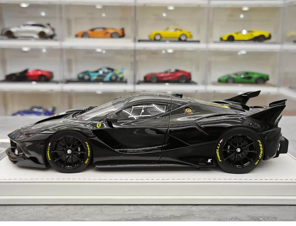 CE Ferrari 2018 FXX K Evo Modified Black 1:18 – Resina modello in resina collezionabile
