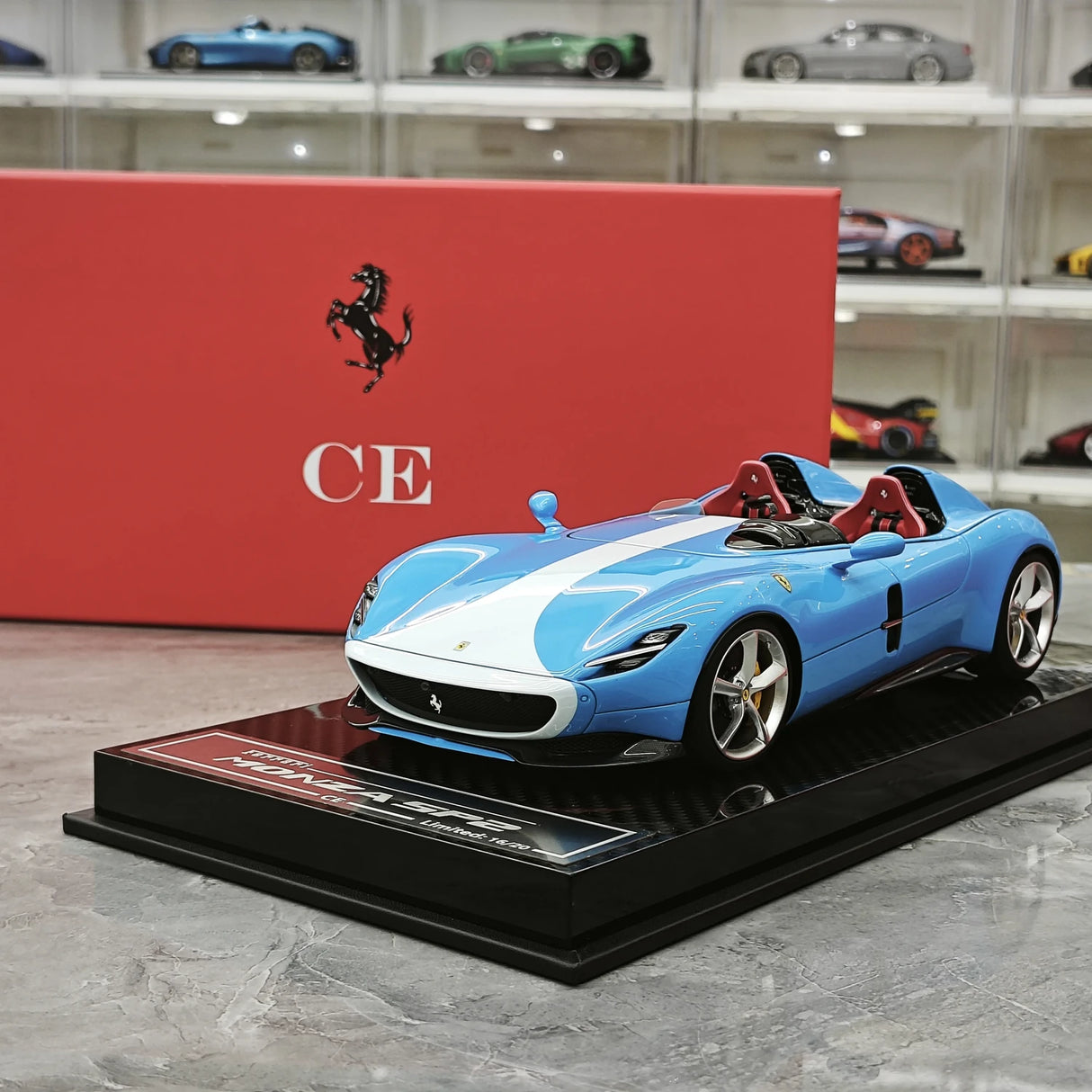 CE Ferrari 2018 Monza SP2 California Blue 1:18 – Samlarresinmodellresin
