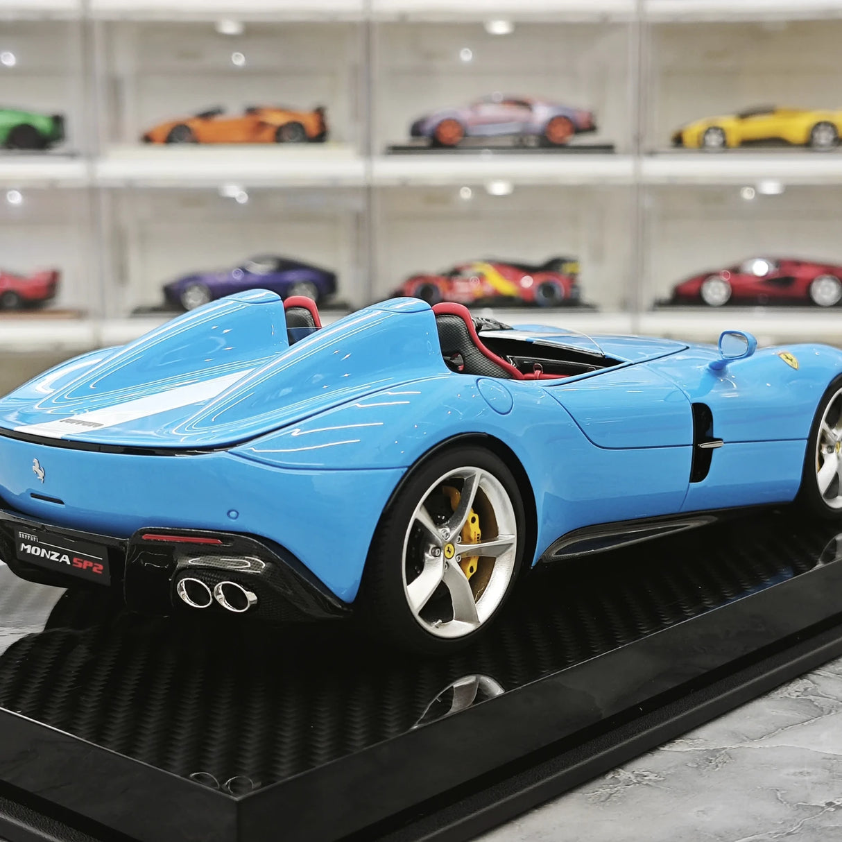 CE Ferrari 2018 Monza SP2 California Blue 1:18 – Samlarresinmodellresin