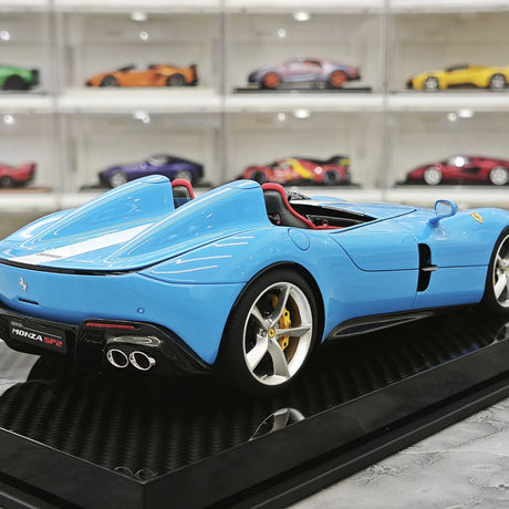 CE Ferrari 2018 Monza SP2 California Blue 1:18 – Samlarresinmodellresin