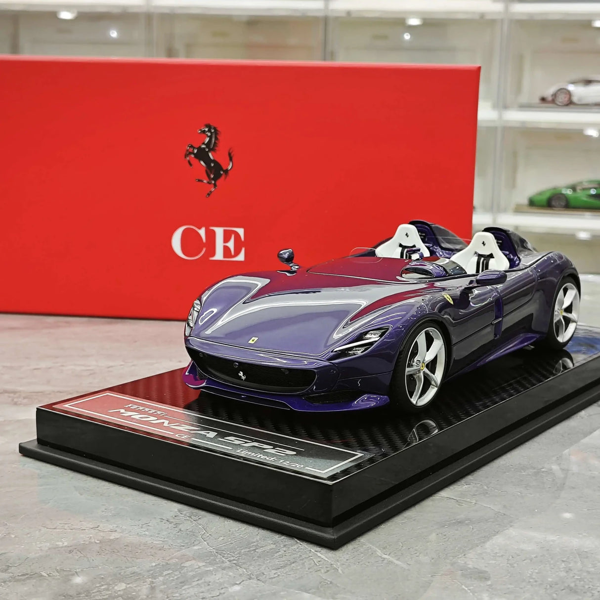 CE Ferrari 2018 Monza SP2 Hong Kong Purple 1:18 – samlarobjekt resinmodellresin