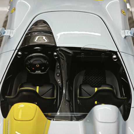 CE Ferrari 2018 Monza SP2 Ice Blue 1:18 – Samlarobjekt resinmodellresin