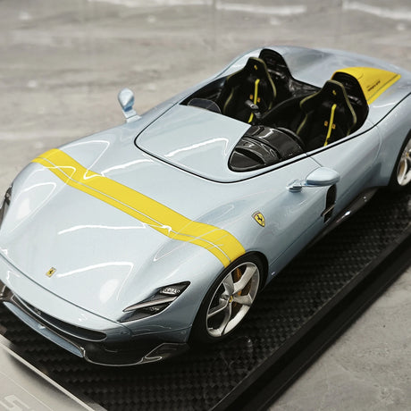 CE Ferrari 2018 Monza SP2 Ice Blue 1:18 – Samlarobjekt resinmodellresin