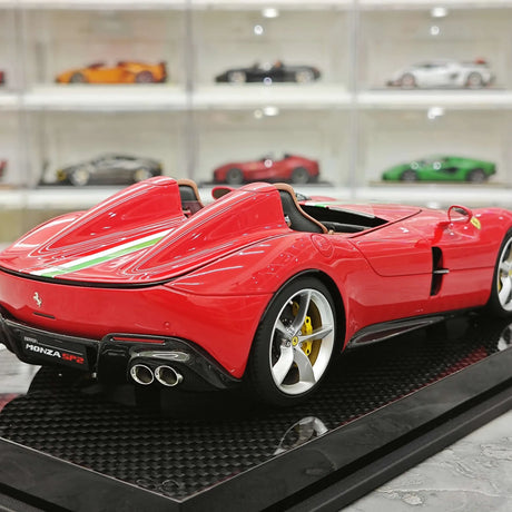 CE Ferrari 2018 Monza SP2 italiensk röd 1:18 – samlarobjekt resinmodellresin